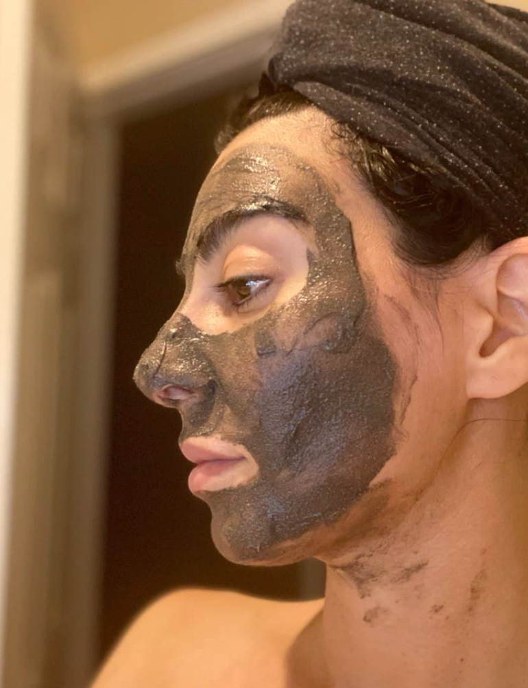 peat mask natural model face